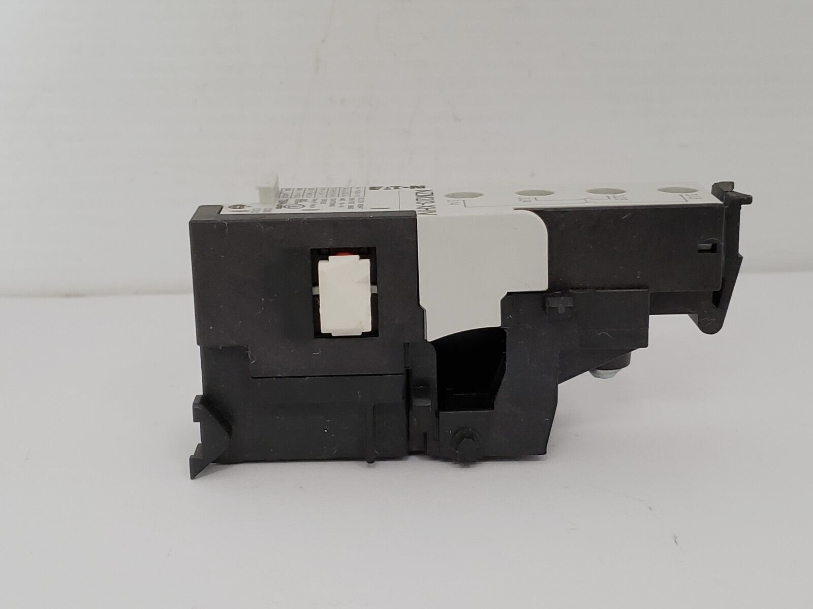 EATON NZM2/3-XHIV AUXILIARY CONTACT 2EARLY N/O NNB