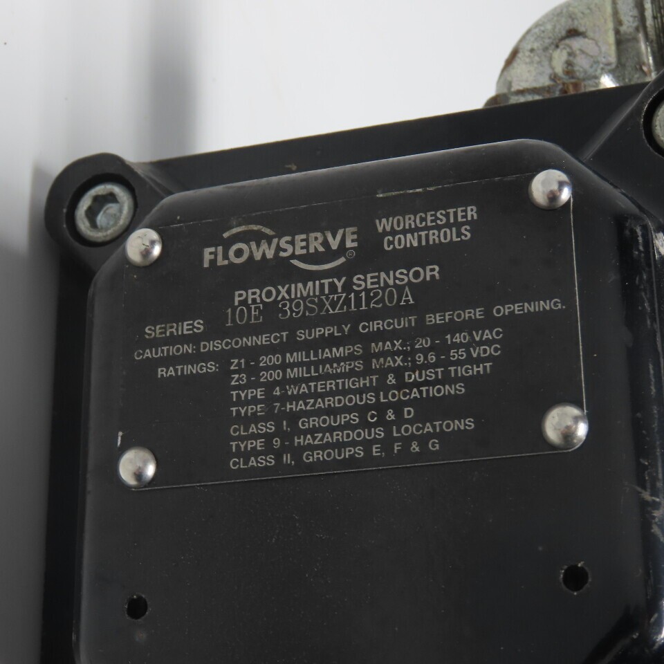 Flowserve 10E39SXZ1120A Ball Valve Pneumatic Actuator 120PSI 96IN LBS W/ Sensor