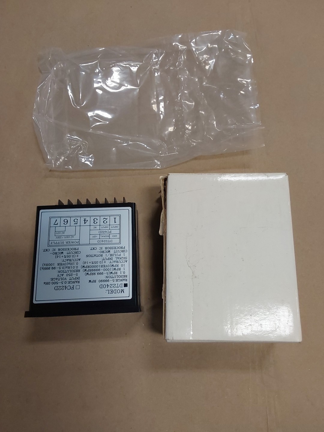 EXTECH DT2240D Panel Tachometer 461950 BRAND NEW