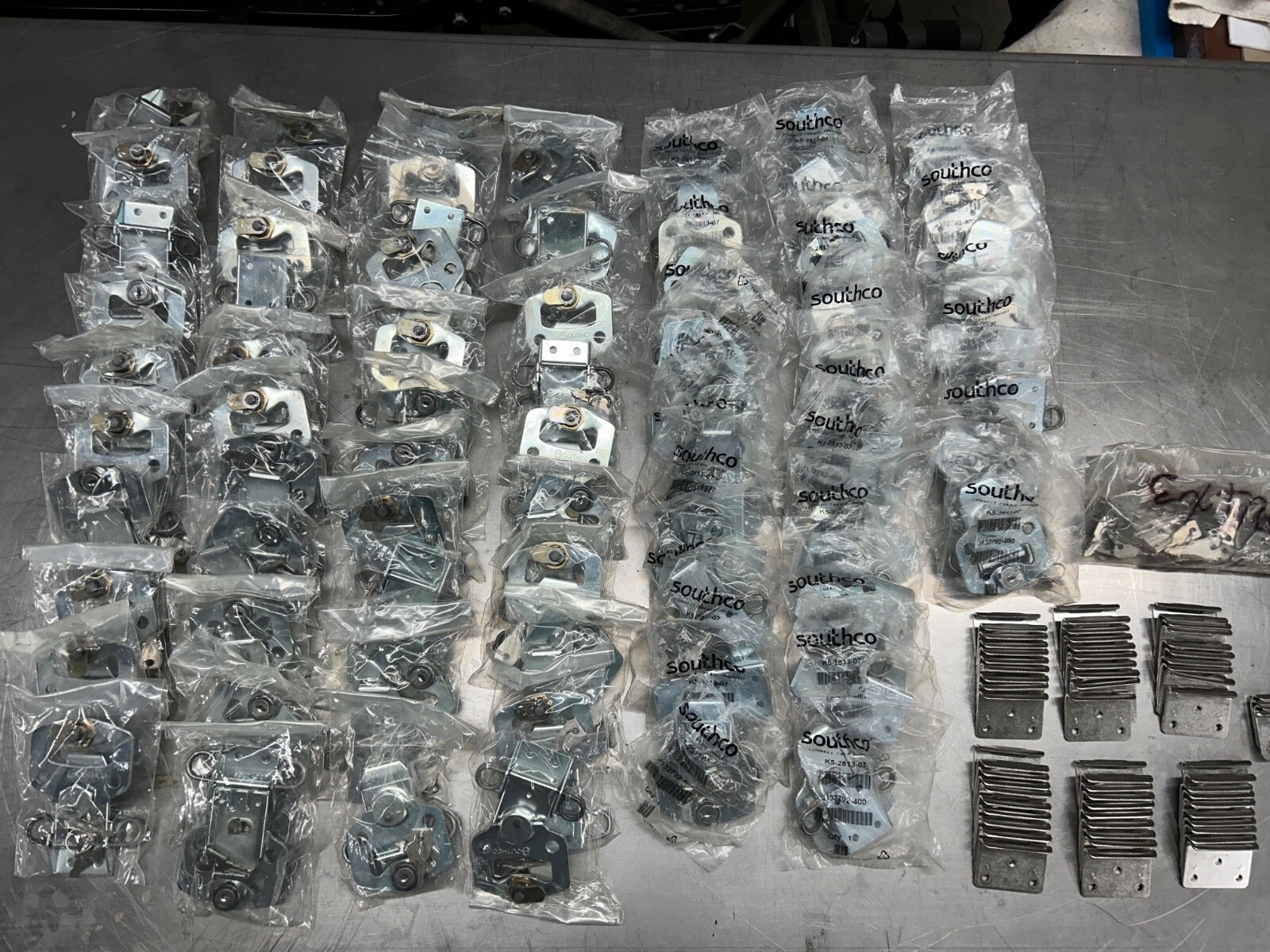Lot of 69 Southco K5-2813-07 Draw Latch and 64 Southco 2811X Stainlesst plate