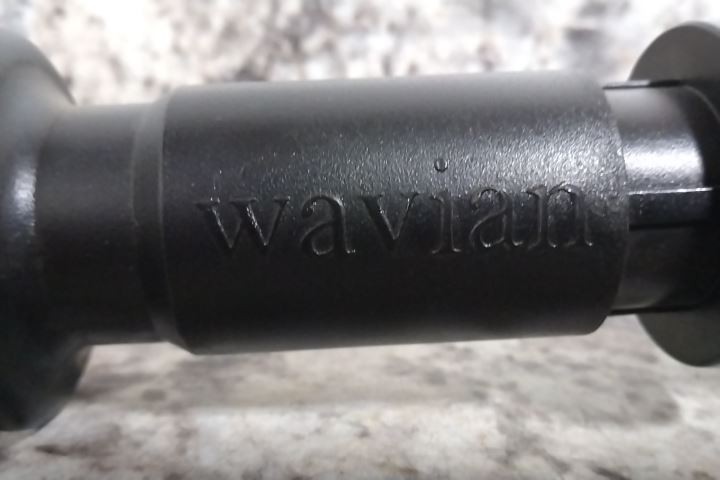 Wavian 2239C 10 Pk 10-1/2 In Length Black Rigid Spout