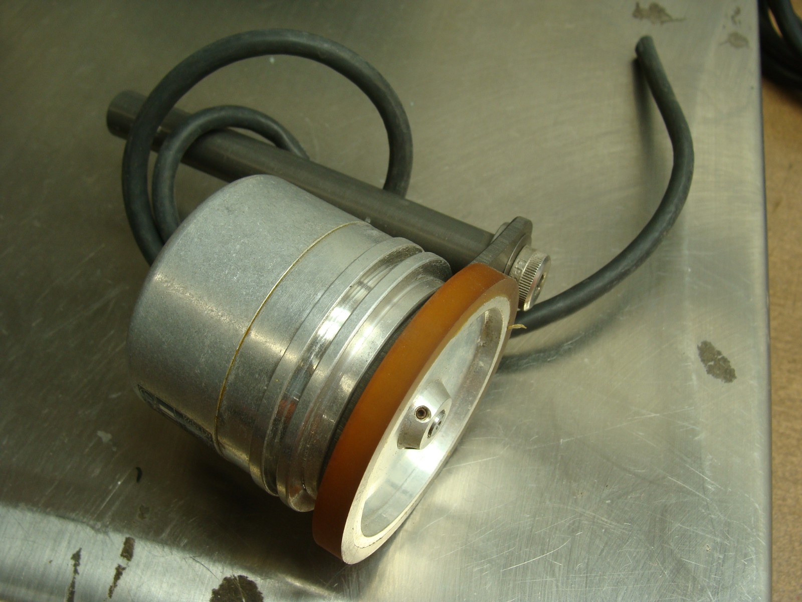 HEIDENHAIN OPTICAL INCREMENTAL ROTARY ENCODER ROD 426 5000 02S12-03 376846-03