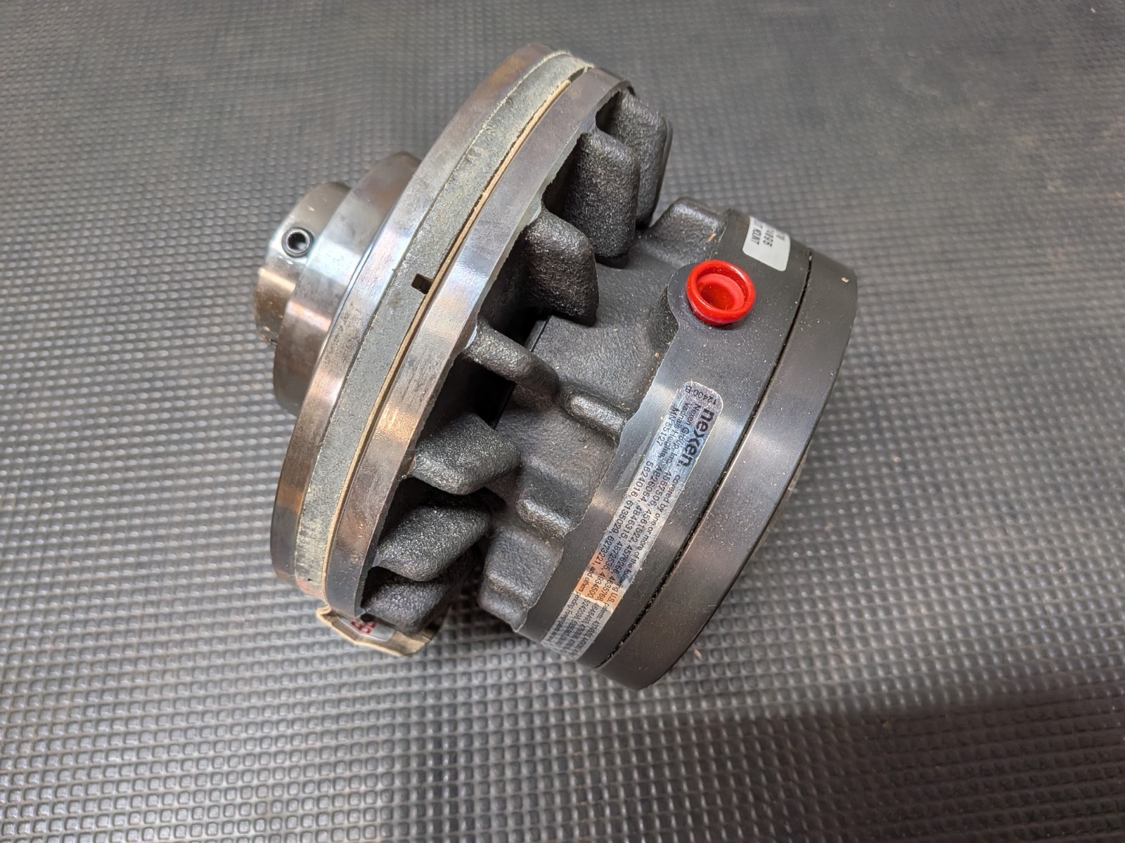 NEXEN 805270 PILOT MOUNT L-600 1.125 CLUTCH (NEW IN BOX)