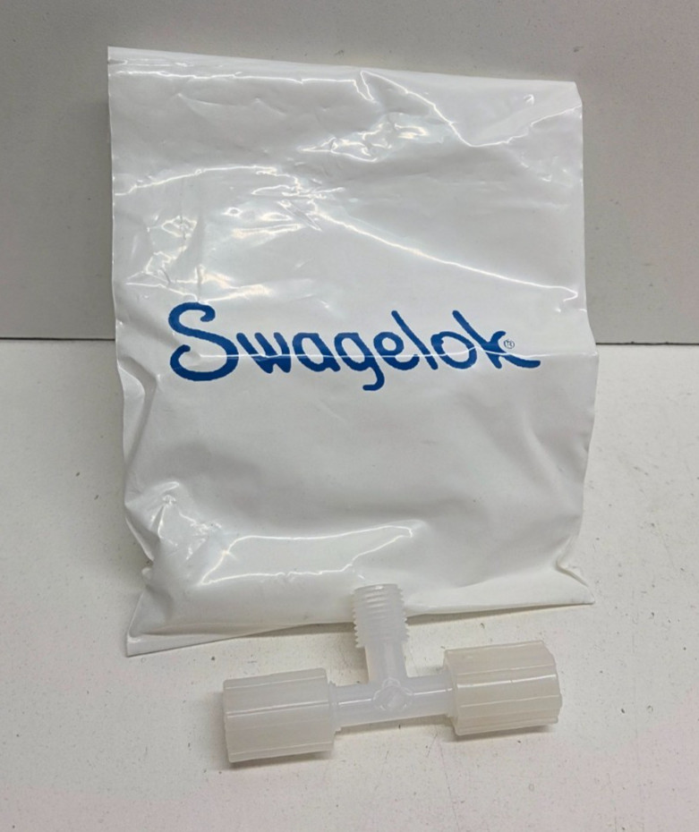 LOT OF 2 NEW OLD STOCK! SWAGELOK 1/4″ TUBE X 1/4″ MNPT TEES PFA4-4-FTF-3-4TTM-1