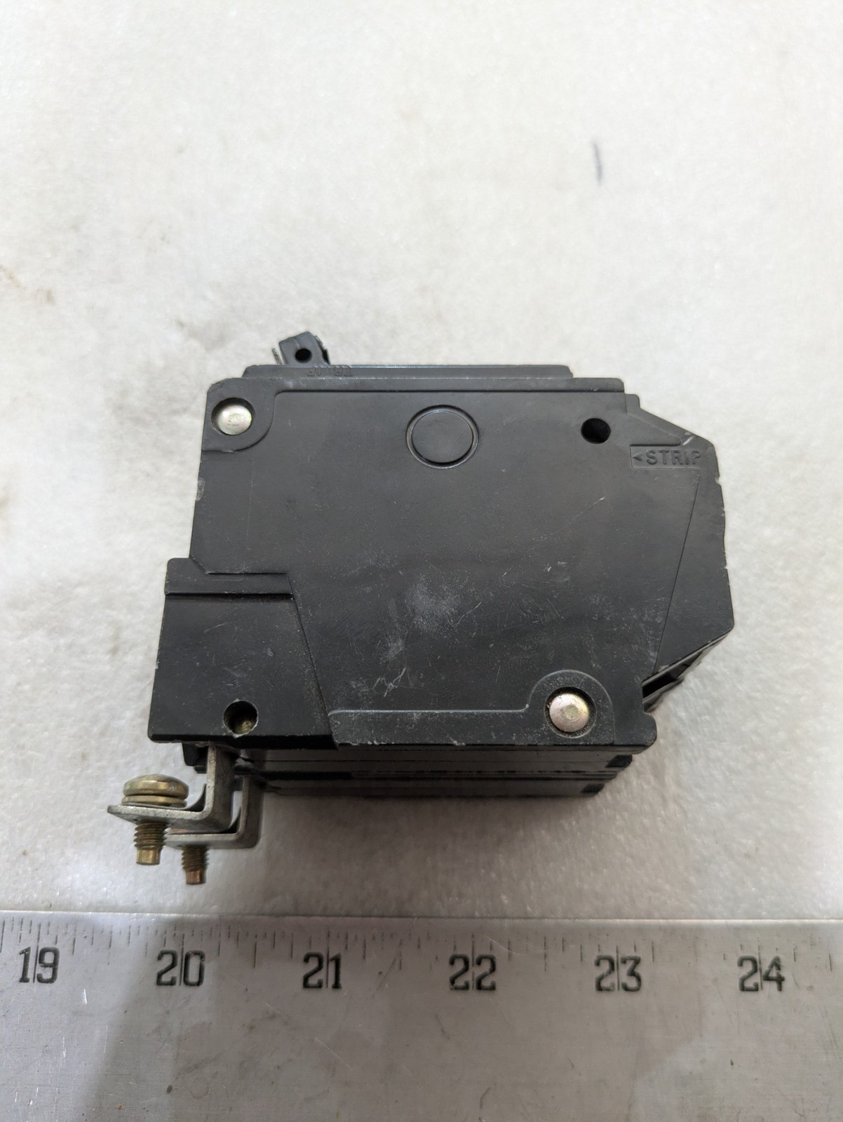 GE 20A 2-Pole Circuit Breaker 120/240V Plug-In Type Q-Line RT-690 Used