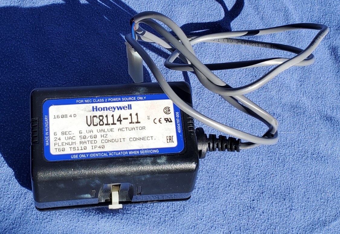 HONEYWELL VC8114-11 24 VAC 50/60HZ PLENUM RATED Conduit VALVE ACTAUTOR