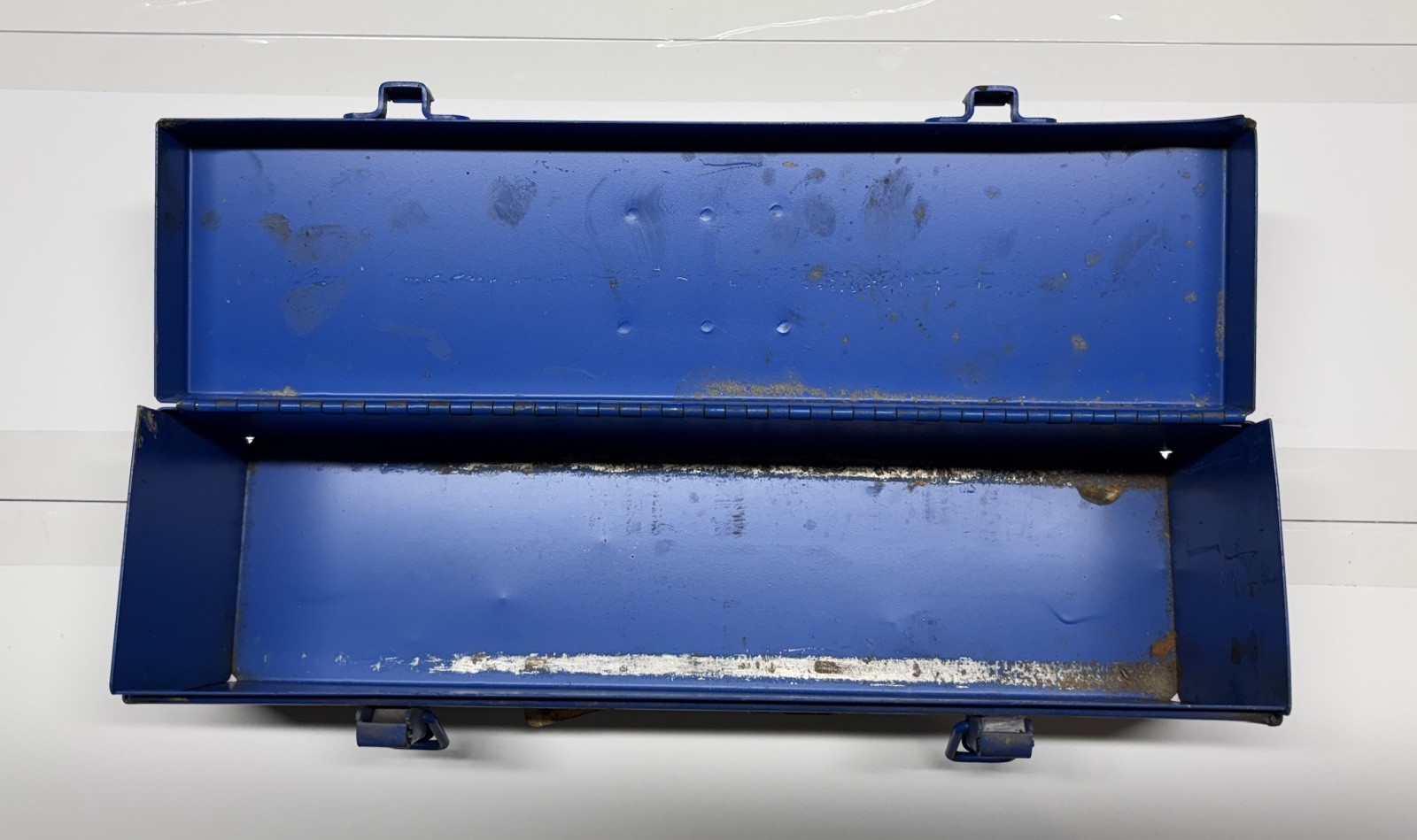 Mr. Shims Blue Size “B” Shim Metal Container Box with Latches and Handle