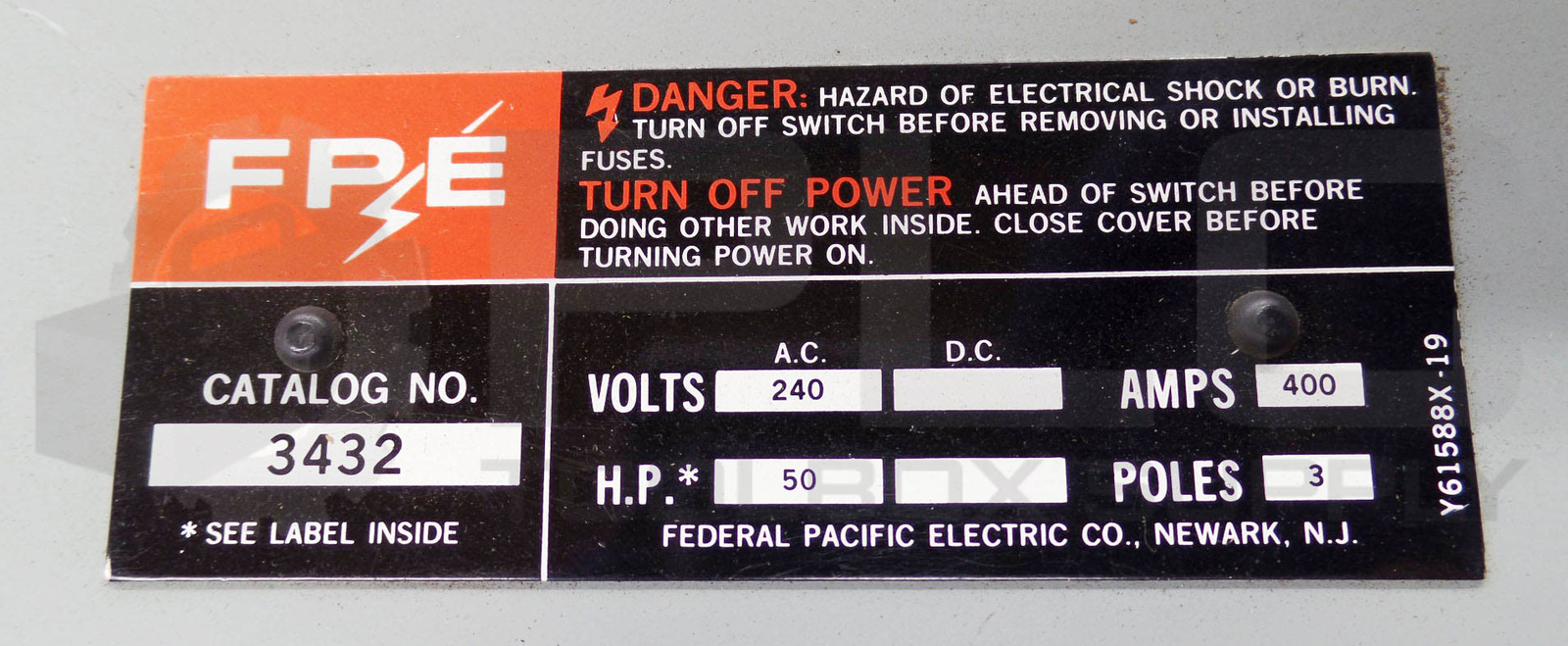 NEW FEDERAL PACIFIC 3432 ENCLOSED SWITCH 400A 3P 240VAC 50HP Y35214X-10 *READ*