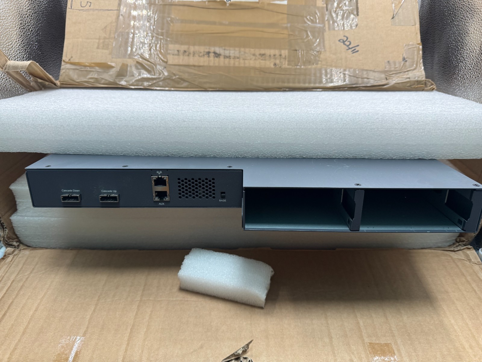 Extreme Networks ERS4950GTS-PWR+ Routing Switch REV:07 USB No PSU VAT DHL