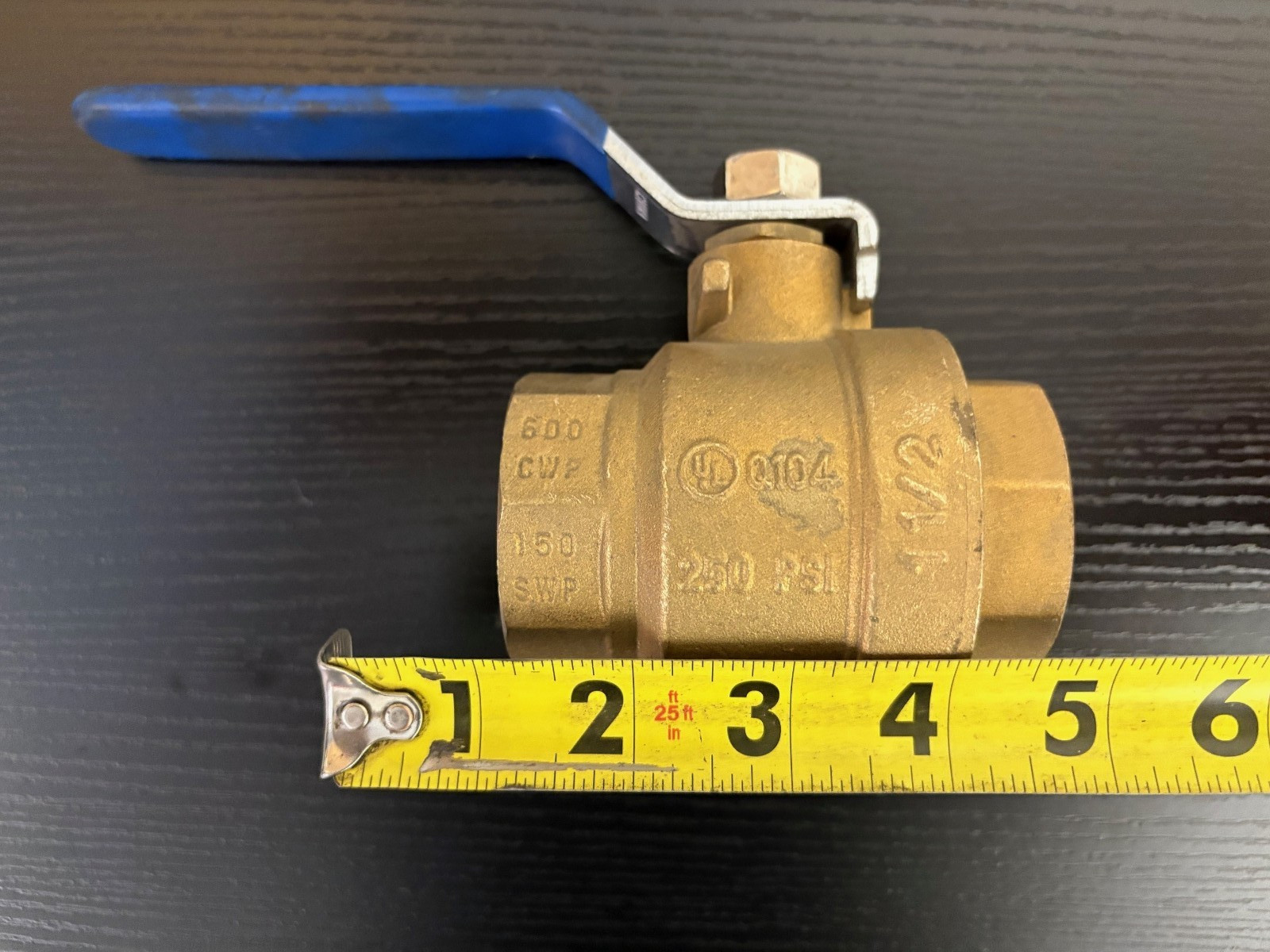 Ferguson Brass Ball Valve 250 PSI 2-1/2″ FNW410AJ