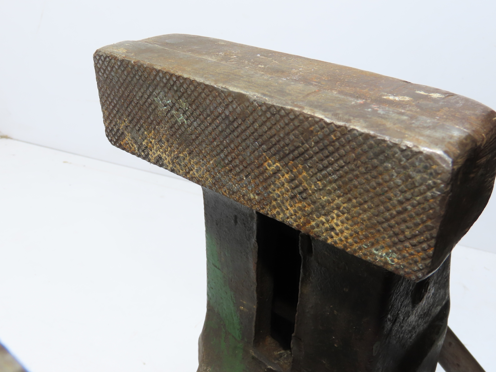 Columbian Vise & Mfg. Co. Cat No.205 Large 5″ Antique Bench Vise 88lbs