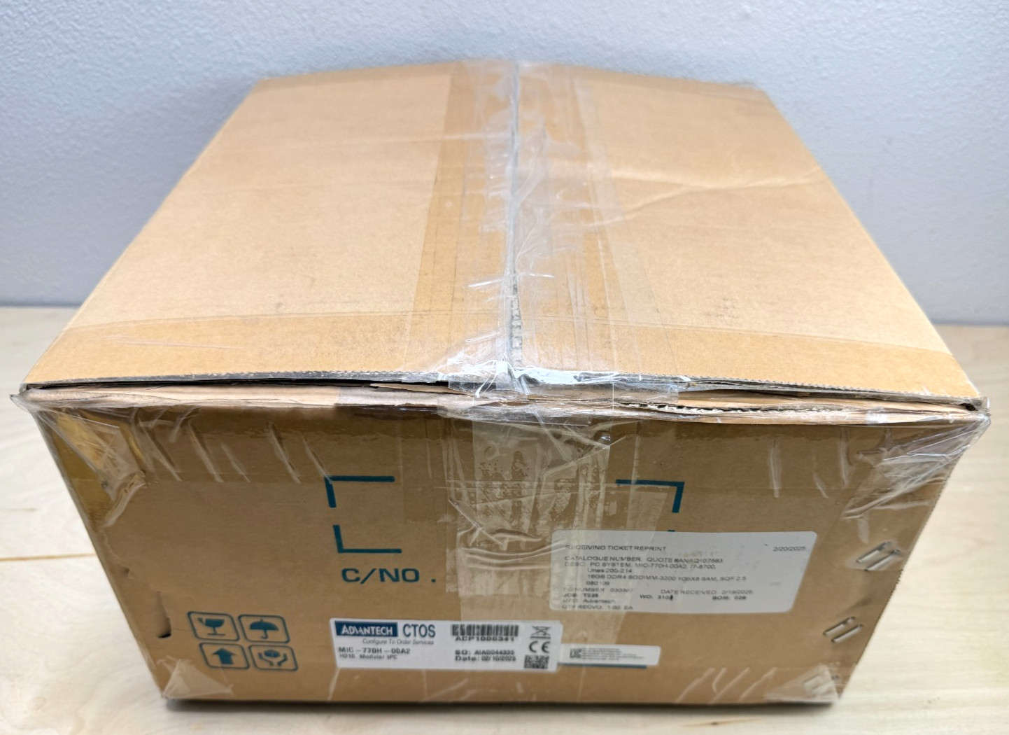 Advantech MIC-770 V1 High Performance Embedded Industrial PC, MIC-770Q-00A2
