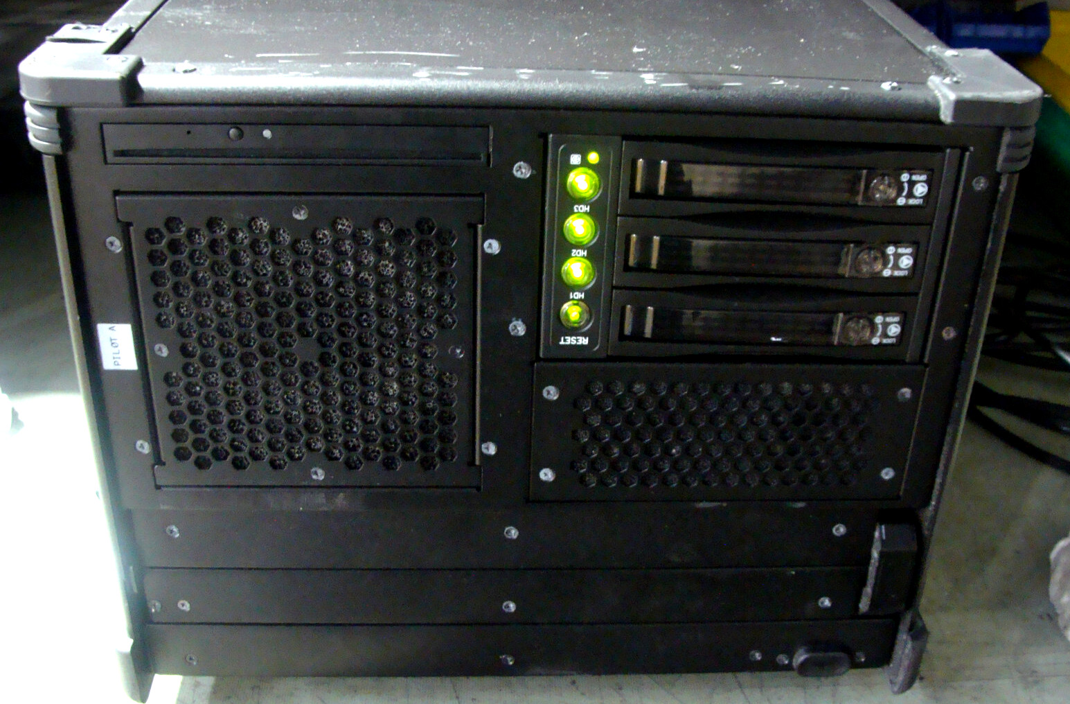 ACME Portable Machines GTS370 Rugged Portable Computer, for Parts/ Repair