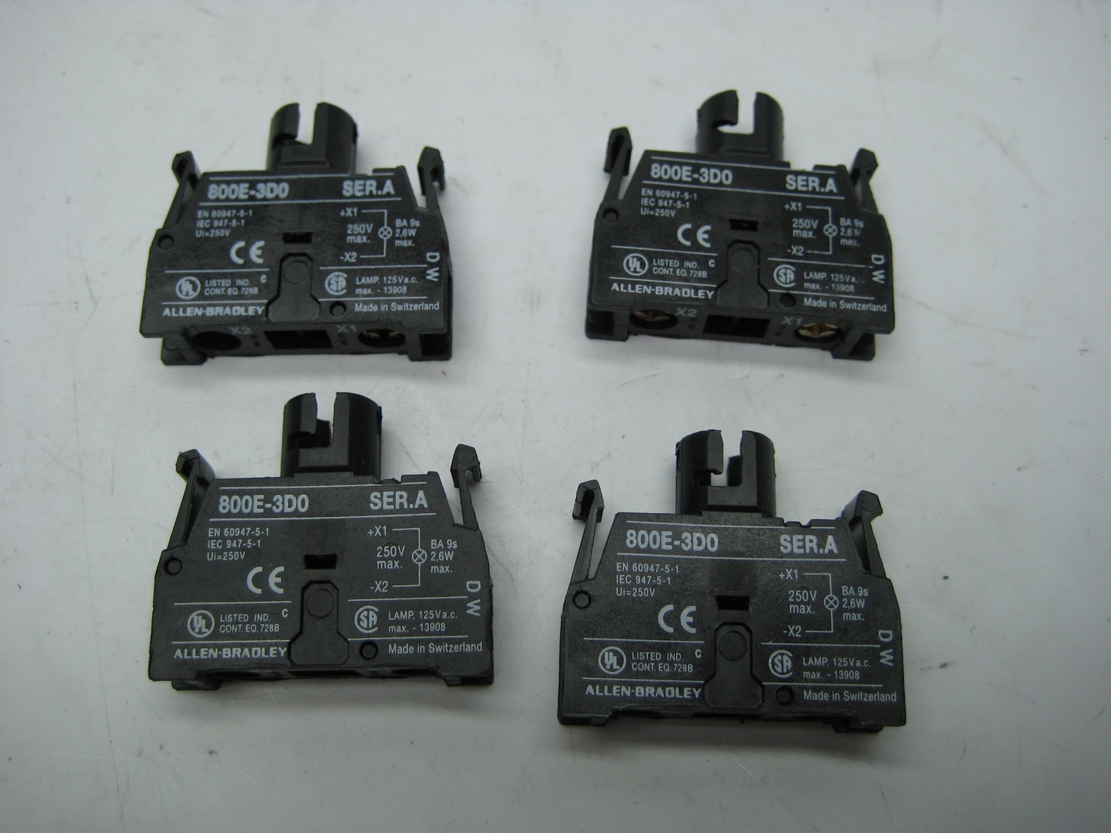 ALLEN BRADLEY 800E-3D0 SER.A LIGHT MODULE LOT OF 4 NSNP