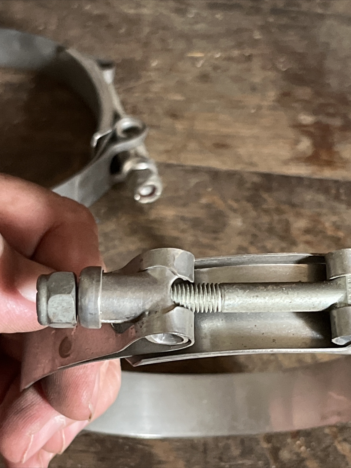 2 NOS Voss TCS-400 4″ x 3/4″ T-Band Stainless Steel Hose Clamp