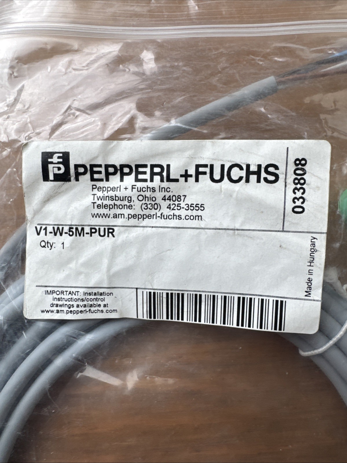 Pepperl+Fuchs Cable 033808 V1-W-5M-PUR FAST FREE SHIP NOS