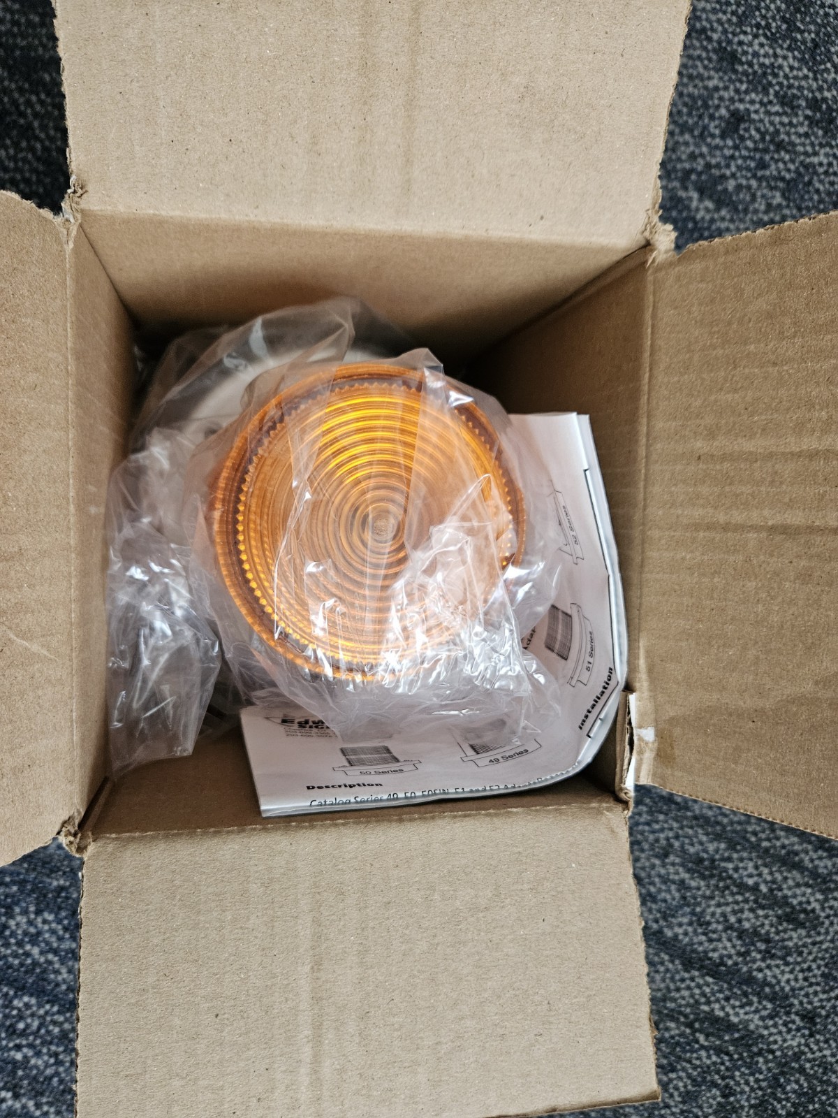 EDWARDS ADAPTABEACON 51A-G5-20W AMBER 24V AC FLASHING BEACON W/BASE MOUNTED HORN