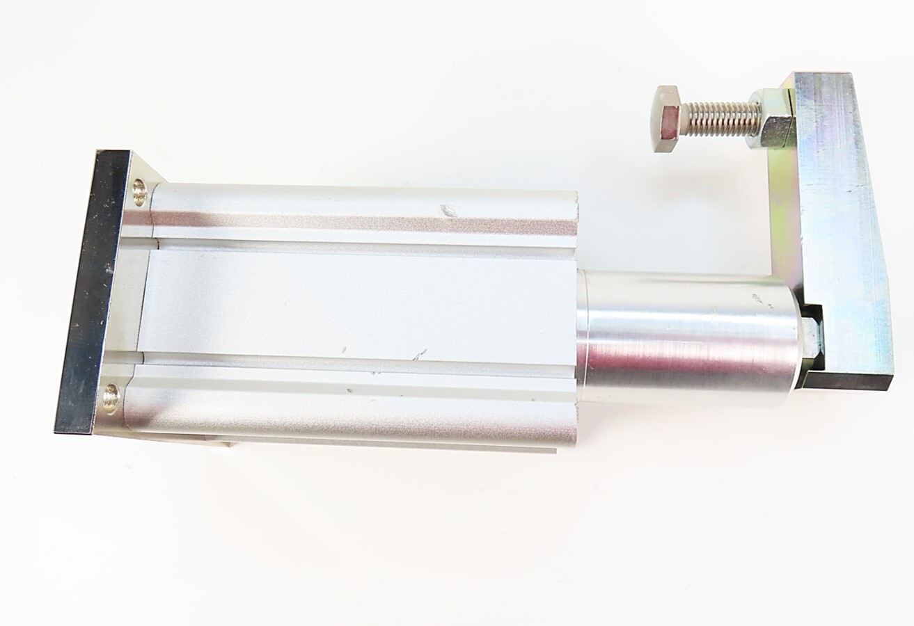 SMC MKG50-30RNZ MKG5030RNZ Pneumatic 90 θ 30mm Stroke Rotary Clamp Cylinder NEW