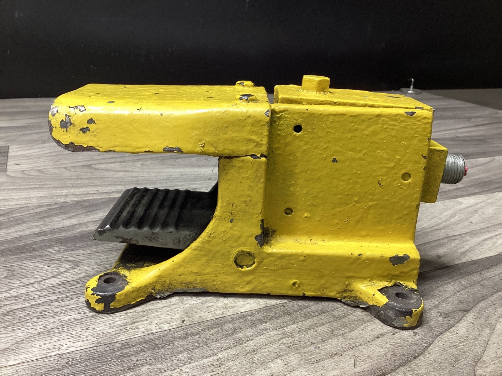 Mackworth G Rees 600V Foot Pedal Switch 1814 Style #100C108PR4*SI