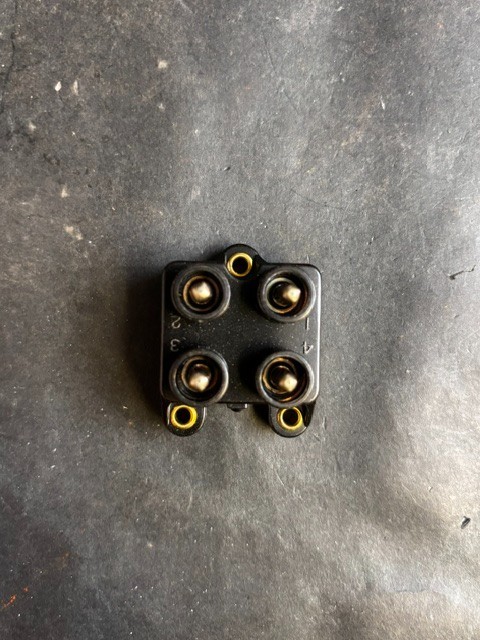 HONEYWELL 2MN6 CONTACT BLOCK ($10 OBO)
