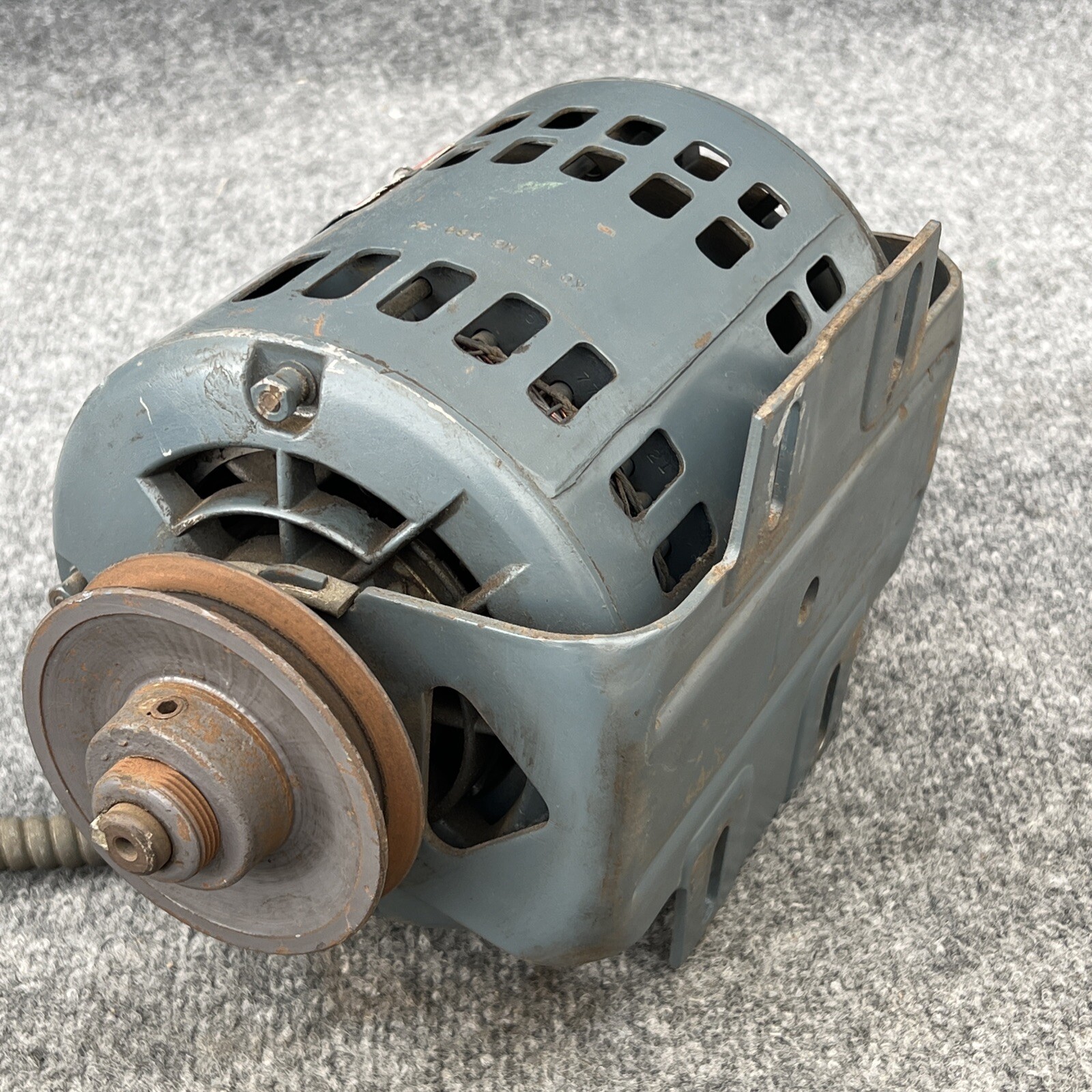 GE 5KC43MG389FX 1/2hp 1725rpm 115/208/230V 1 Pase AC Motor Used