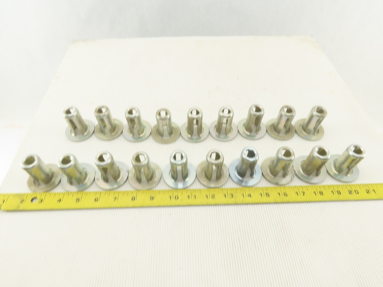 Danly 9-0815-16 Spring Retainer 2″ Diameter x 1-7/8″ Length Lot of 19