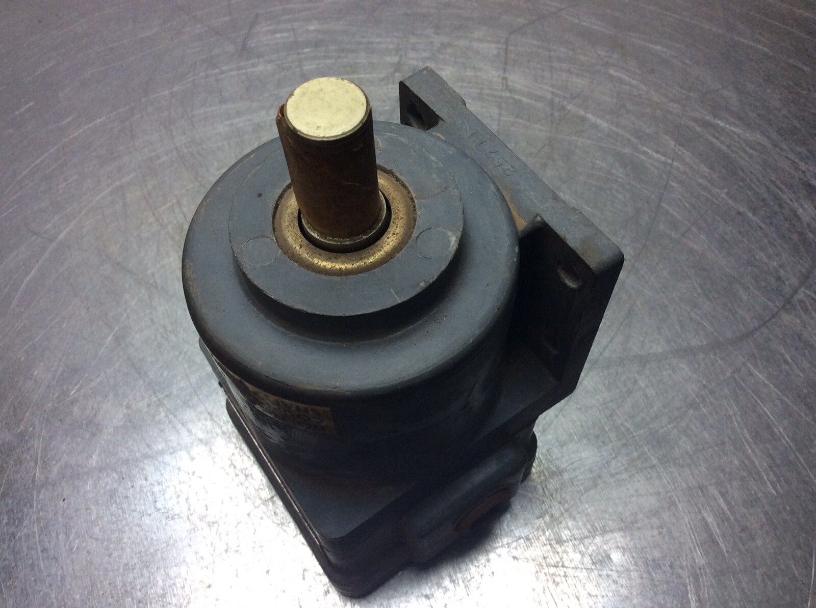 Euclid Electric 111CC1B Shaft Motion Switch Zero Speed Type F