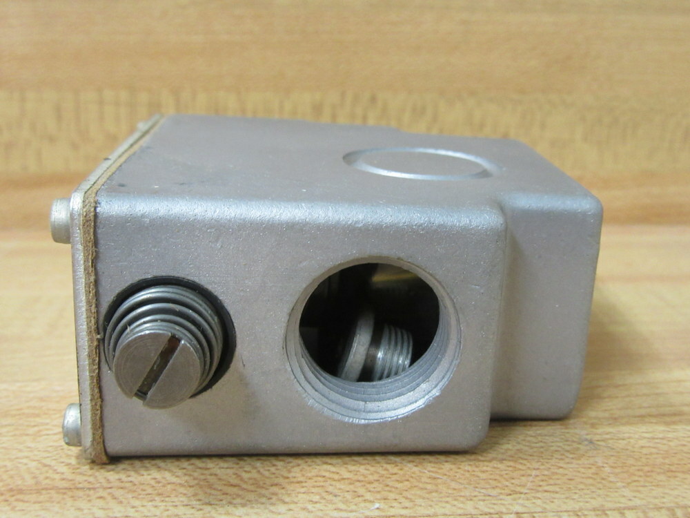 Miller Fluid Power 330-621A-4-10-0240 Solenoid Bonnet 635