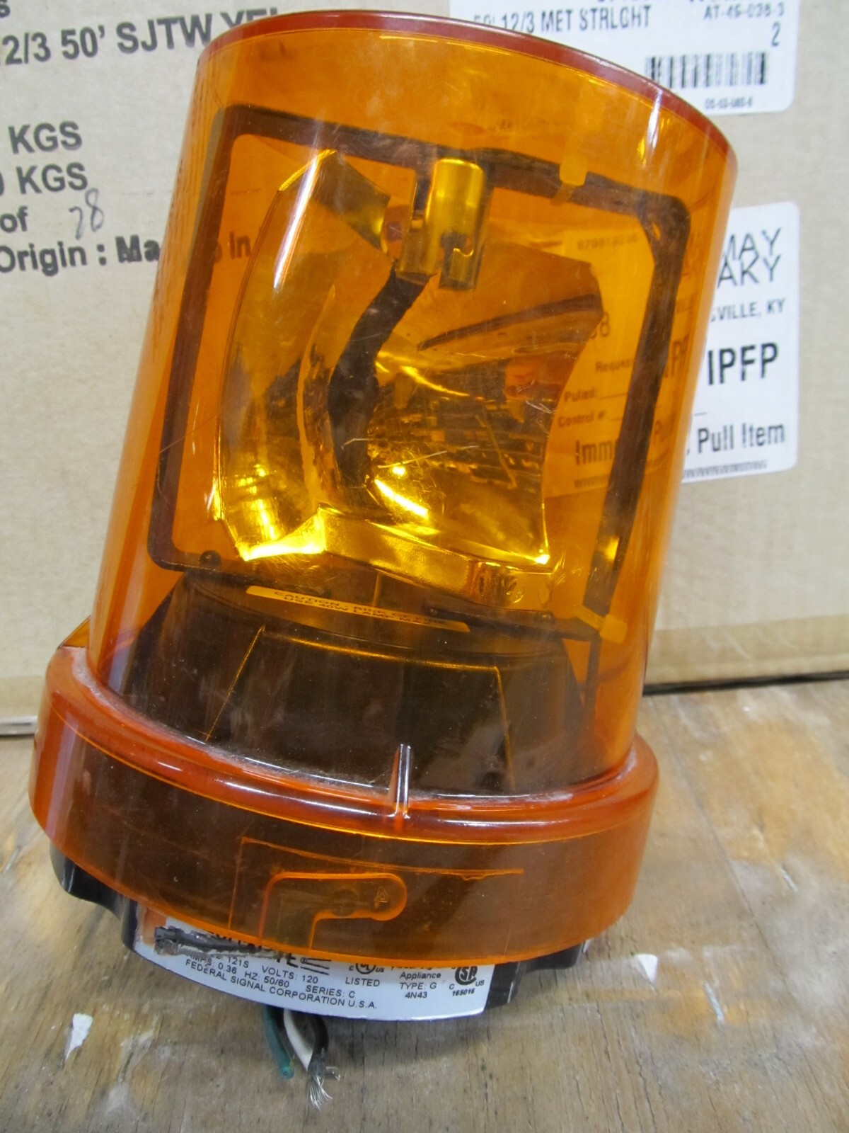 FEDERAL SIGNAL VITALITE Model 121S 120 Volts 60Hz Series C