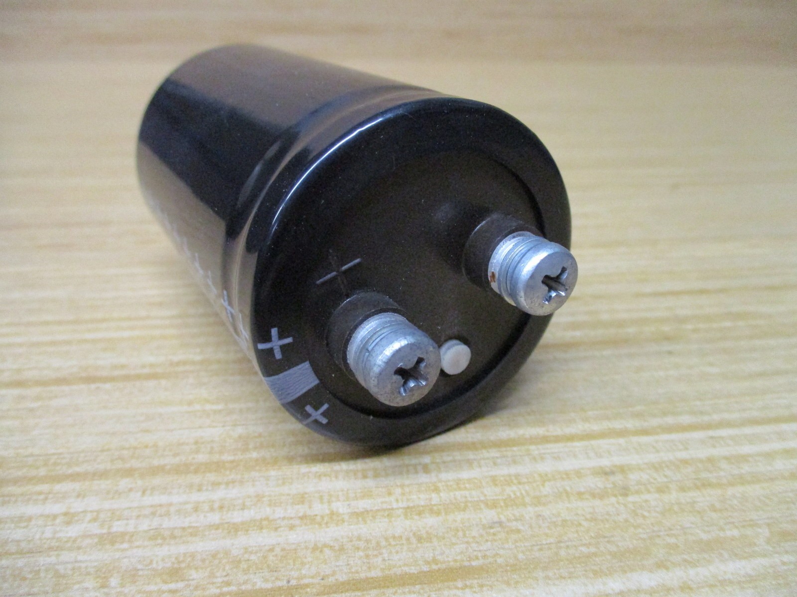 EPCOS B43586-S9687-Q2 Capacitor 680µF 400V