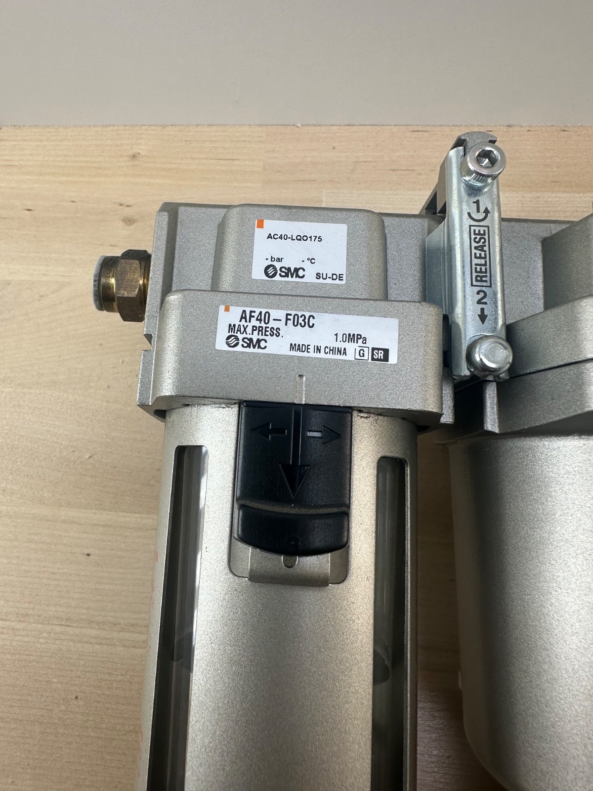 SMC Filter Regulator Assembly AC40-LQO175 IDG30A-F03 AF40-F03C AR40-F03E AMH350C