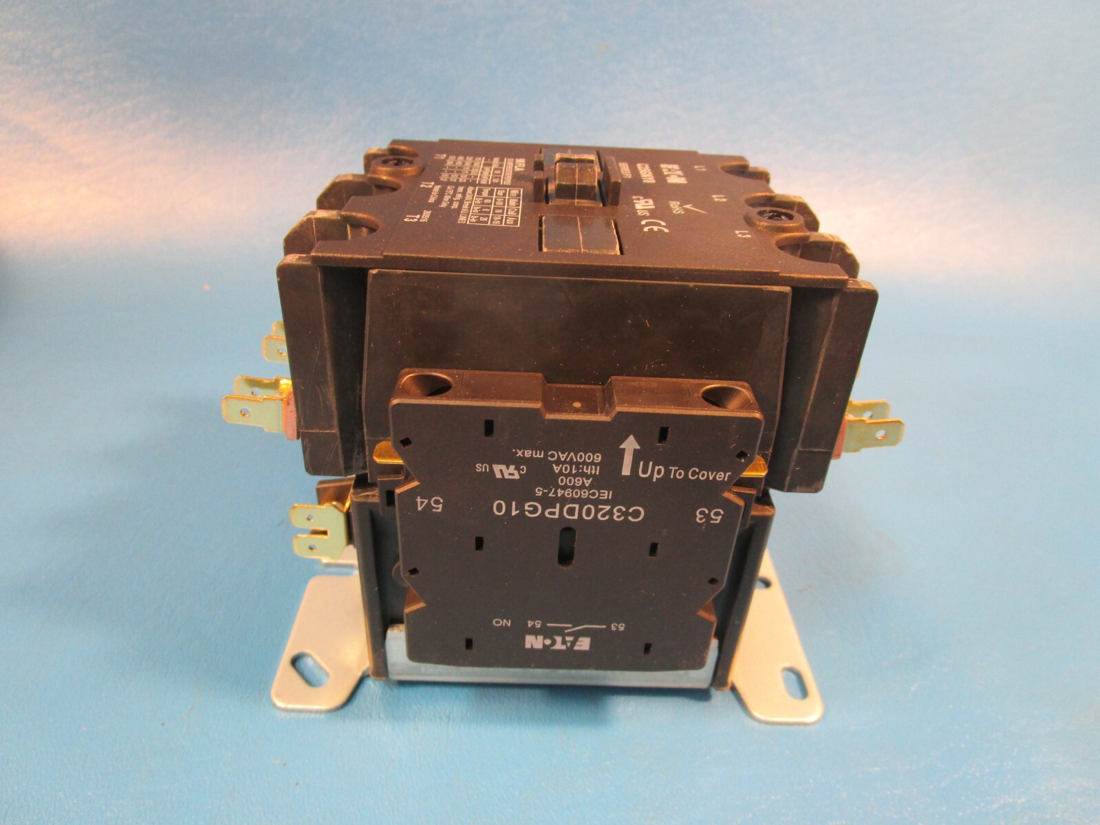 Eaton C25GNY8, Definite Purpose Contactors Non-Reversing 3P 90A 120V 50/60Hz