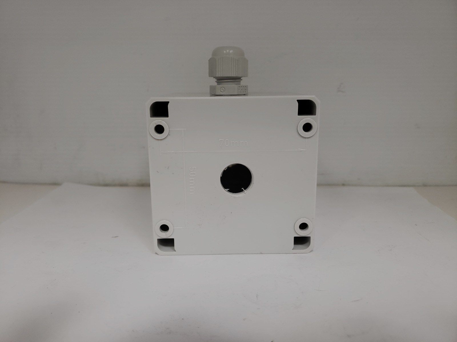 HOFFMAN Q-1PBPCDM ENCLOSURE EMERGENCY STOP 4,4X6,12,13 FOR PUSHBUTTON