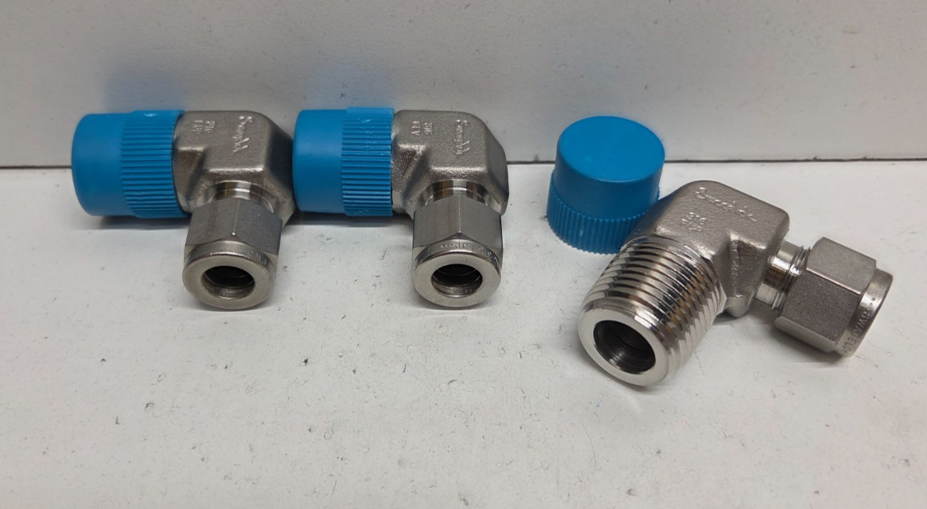 LOT OF 3 NEW NO BOX! PARKER 3/8″ TUBE OD X 1/2″ MNPT STAINLESS ELBOWS SS-600-2-8