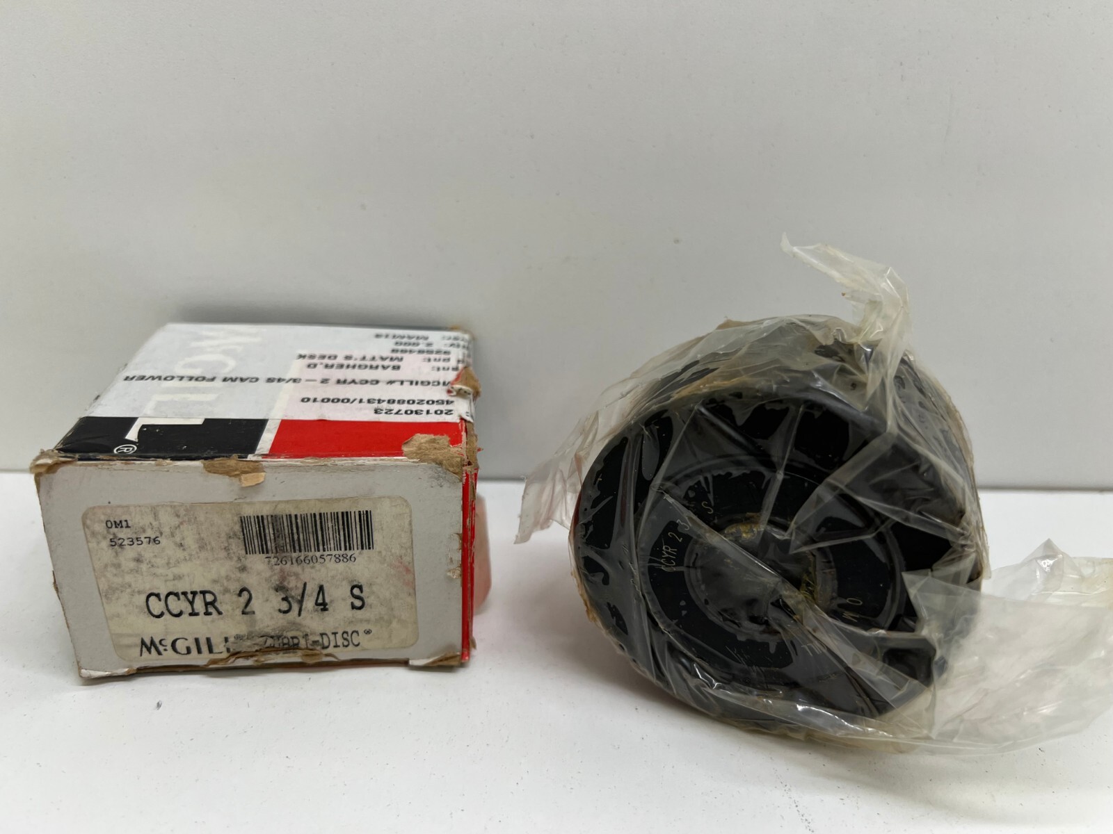 NEW OLD STOCK! MCGILL CROWNED YOKE ROLLER CCYR-2-3/4-S