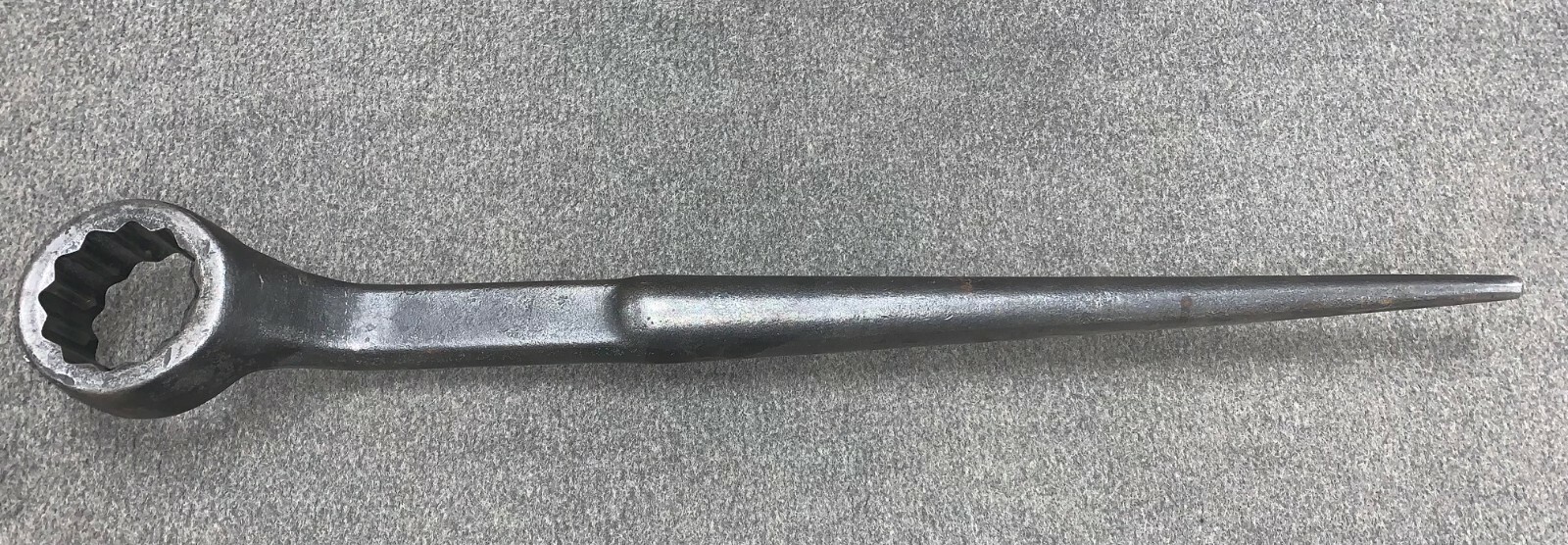 PROTO BOX END SPUD WRENCH 12 POINT 2-3/16″ SIZE 3-15/32″ HEAD OD 26″ OAL LENGTH