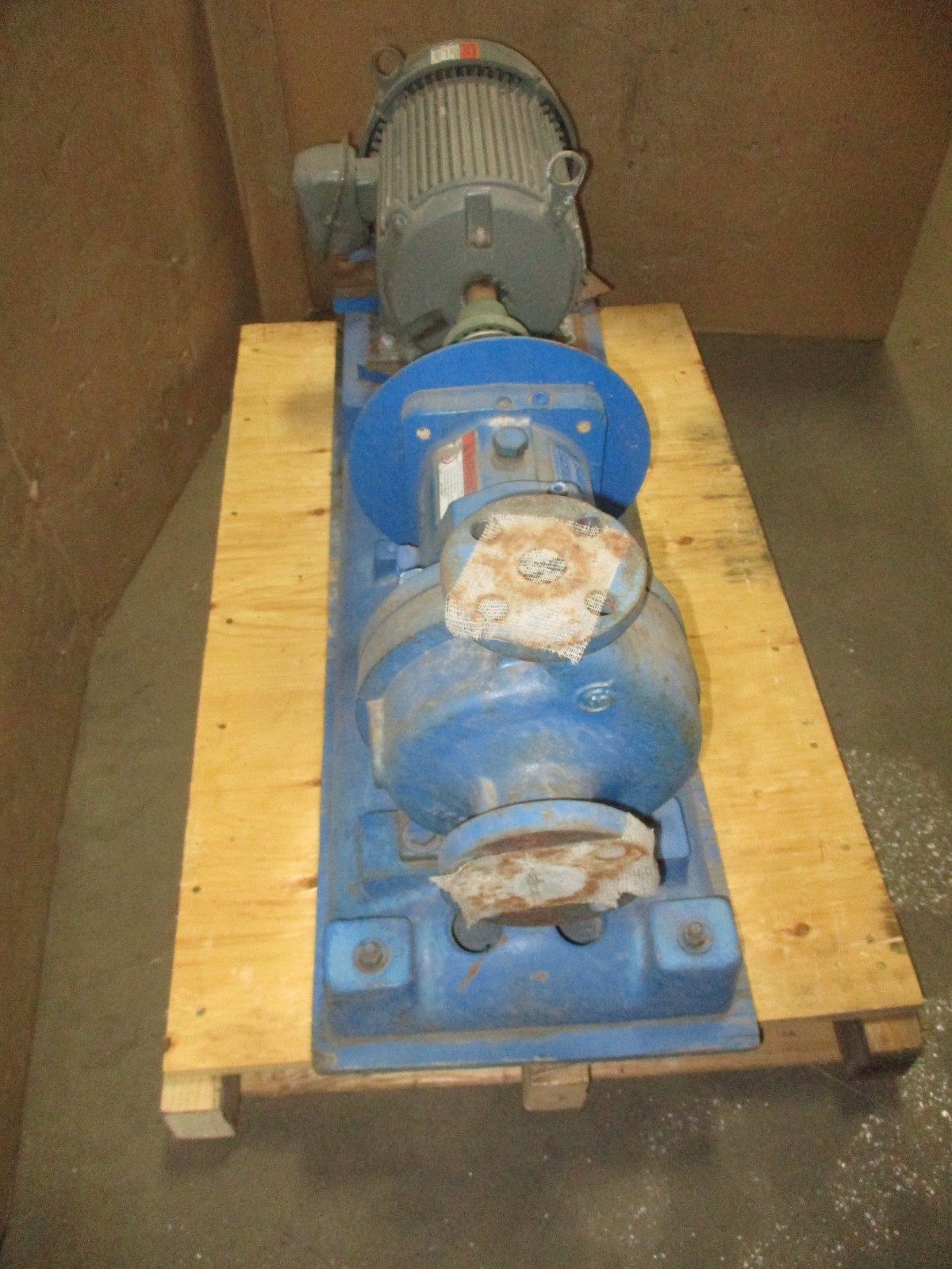 Unimount 5HP Electric Pump Enclosed High Efficient Motor Goulds Pump 52997PRX