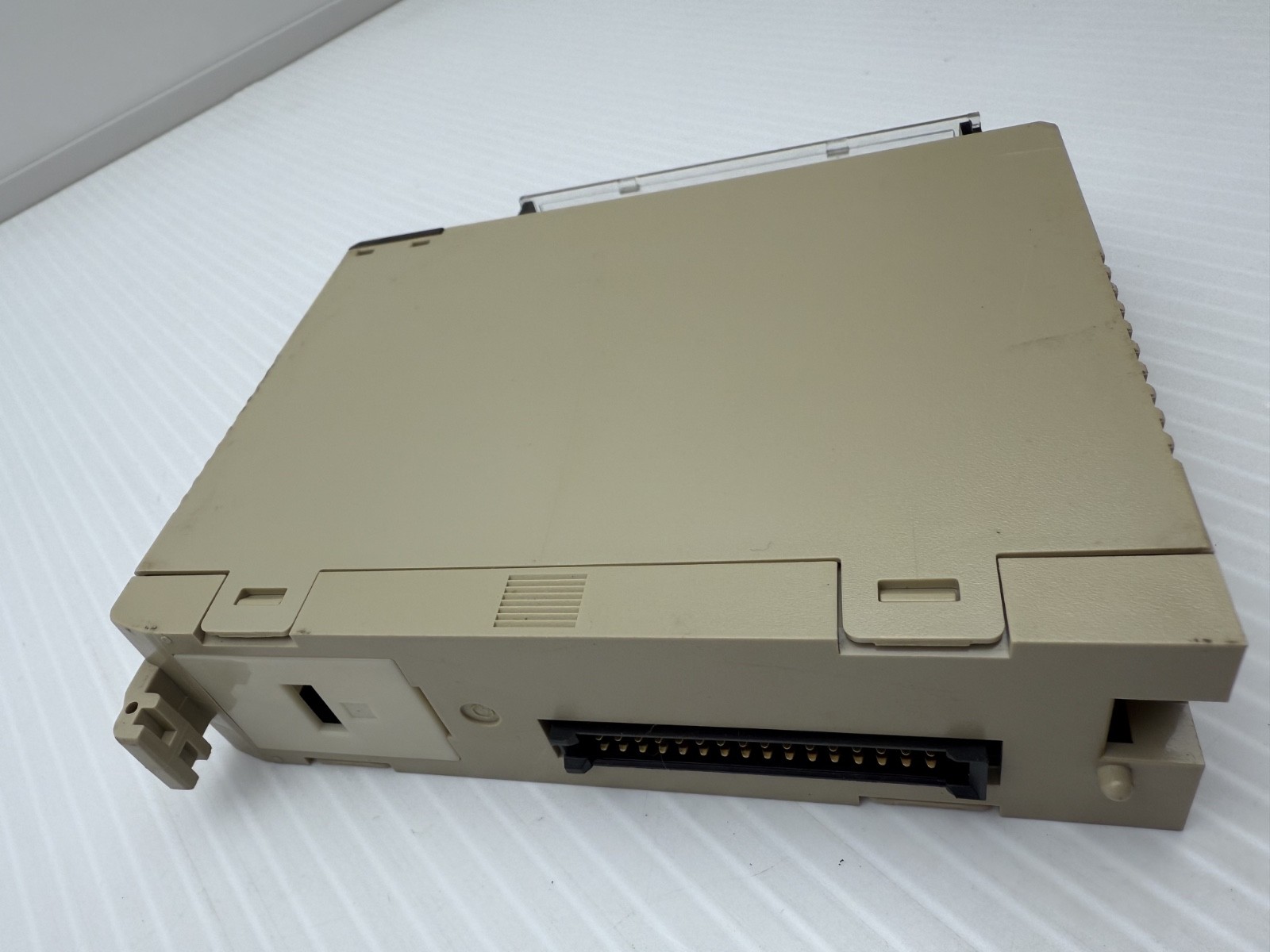 Omron C200H-0D211 Output Unit C200H0D211