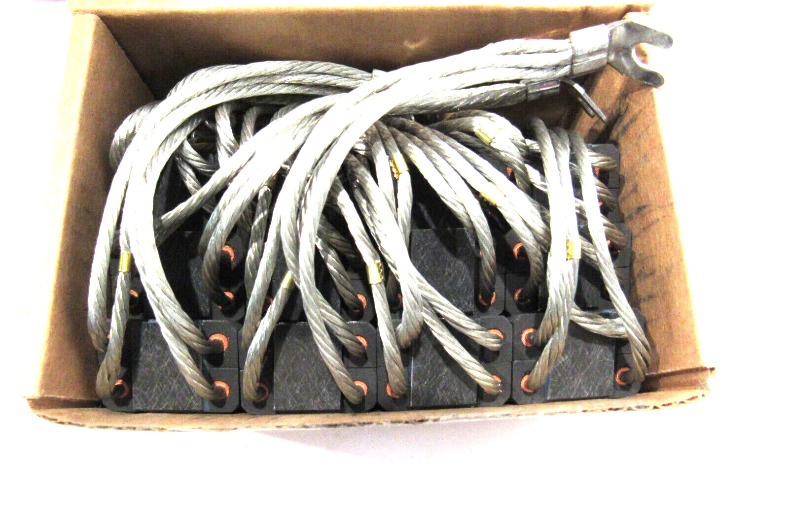 BOX OF 12 NEW SOUTH-LAND CARBON 32-48-1221 CARBON BRUSH 32481221