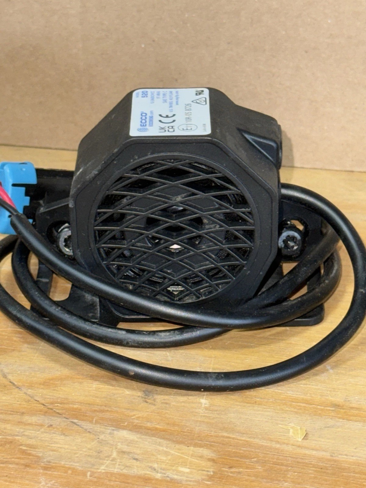 Ecco 500 Series Back-Up Alarm Model 520 12-24V Black Alarm System 97dB NOB
