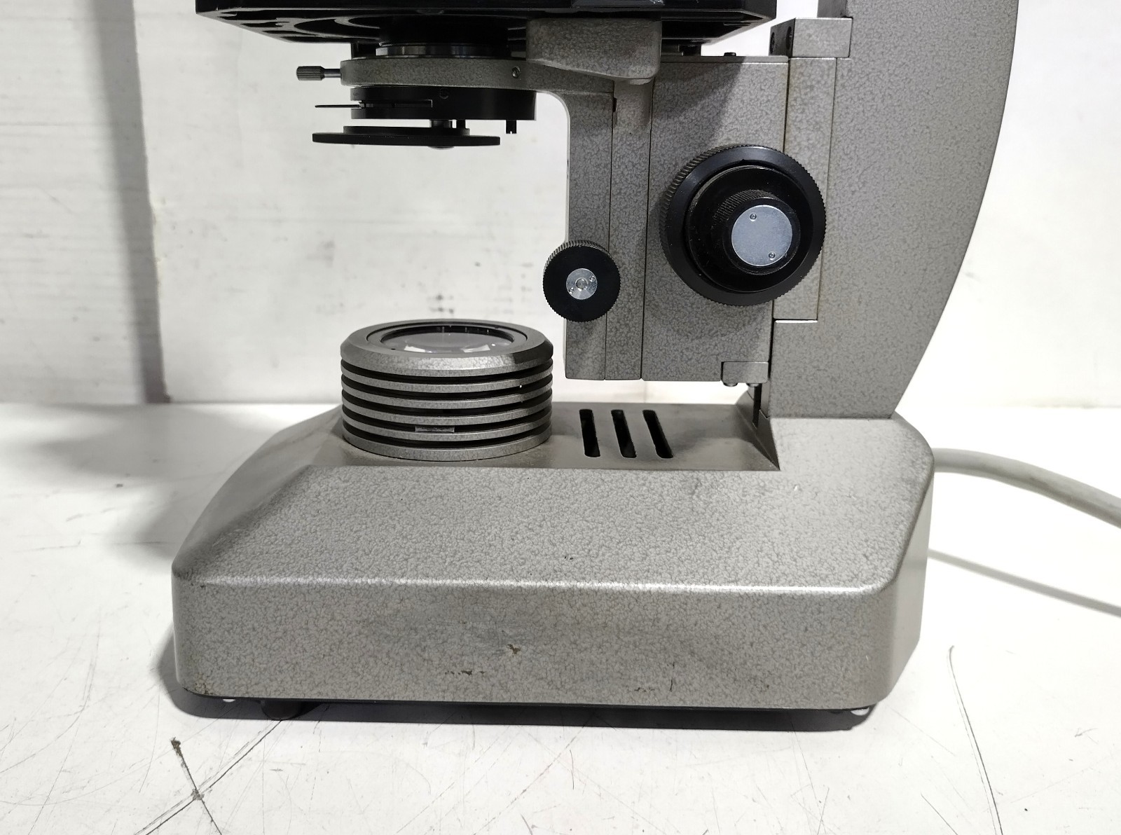 Olympus Tokyo Japan 256547 120V 20W Vintage Binocular Microscope – Untested