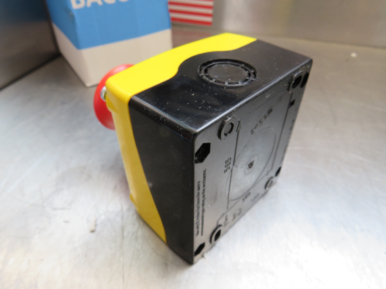 Baco LBX15302 Emergency Stop Push Button 224 220