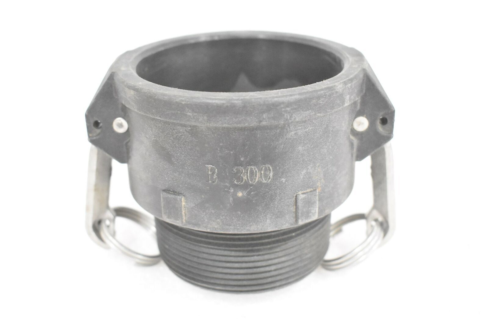 APACHE B300 BLACK HOSE COUPLING 3″ MALE THREADED WITH METAL LATCHE