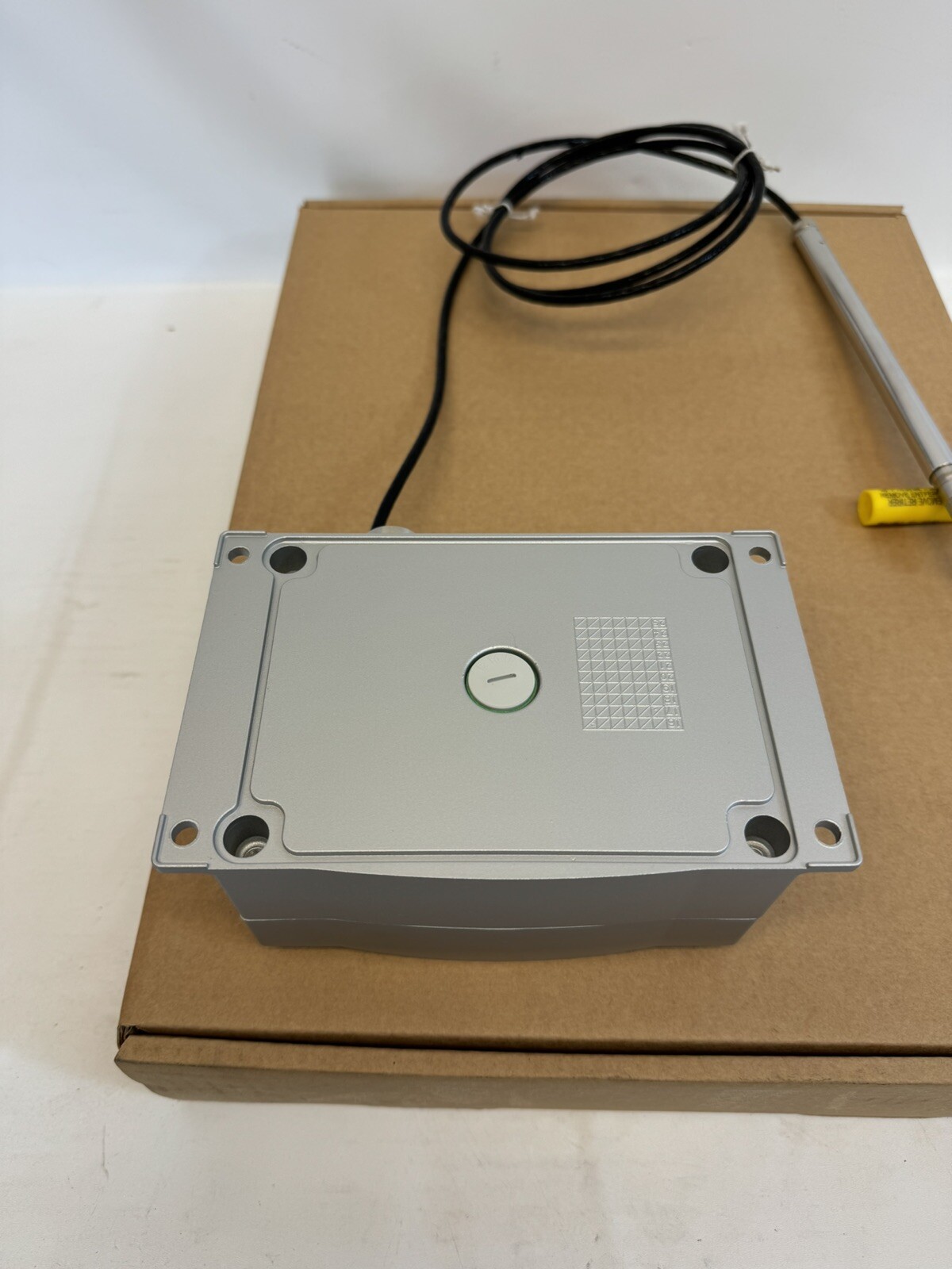 VAISALA HMT335 Humidity & Temp. Transmitter ~ HMT330 5L0A001BCAJ200B01CABAA1