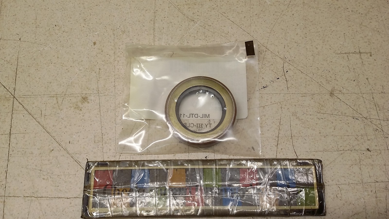 NOS Dana Plain Seal 450129 BCW3-41 0048718 15994 49407 43-878 CW108-2C108