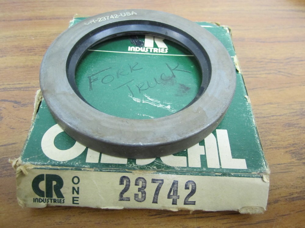 Chicago Rawhide/SKF 23742 Oil Seal