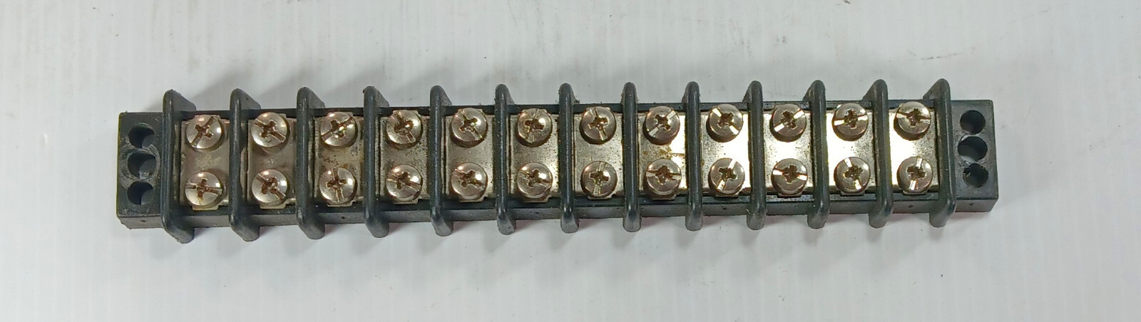 1 USED BEAU 21 12 POSITION DOUBLE ROW TERM BLOCK ***MAKE OFFER***