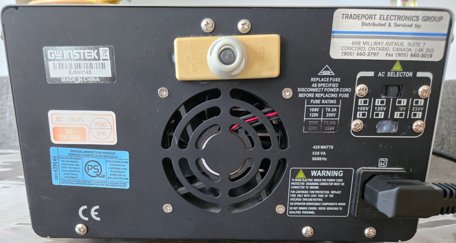 GW Instek GPS-3303 DC Power Supply 3 channels