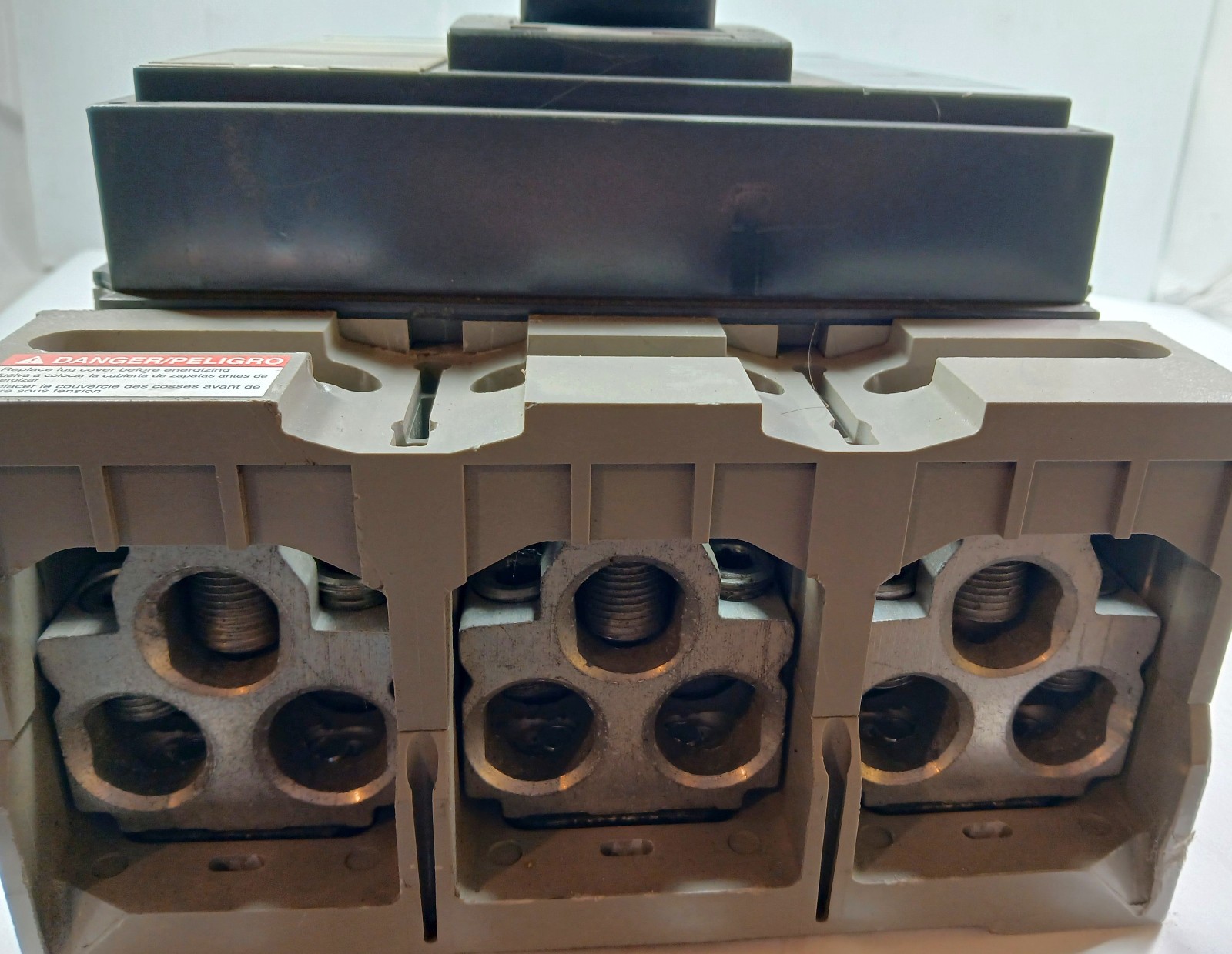 1 USED SQUARE D PJL36000S60 600A 3P MOLDED CASE CIRCUIT BREAKER ***MAKE OFFER***