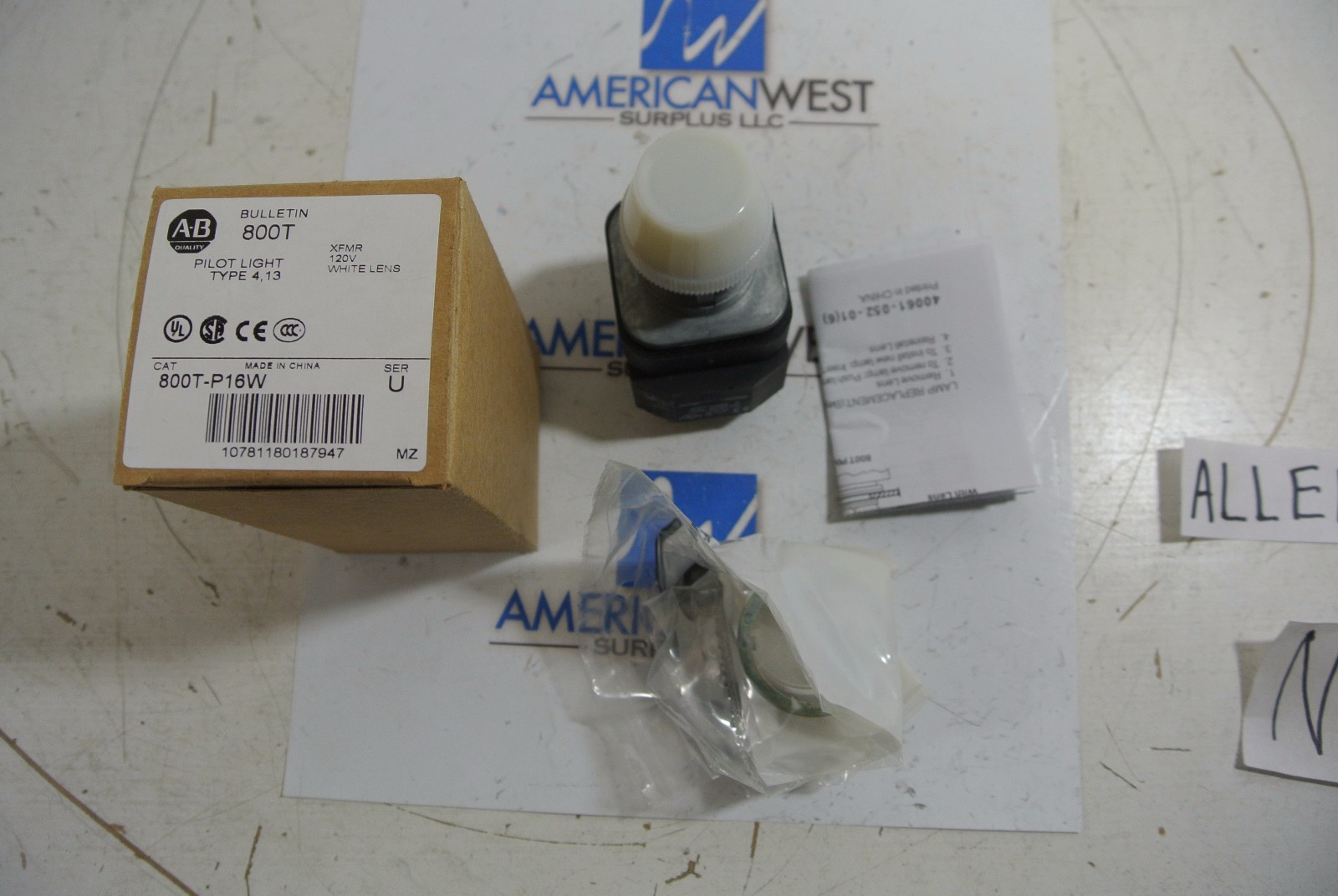 NEW Allen Bradley 800T-P16 800TP16W White Illuminated Pilot Light 4,13 120V